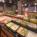 波兹南中心美居酒店 4*