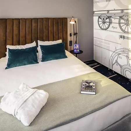 Ξενοδοχείο Mercure Centrum 4*