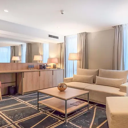 Mercure Centrum 4*