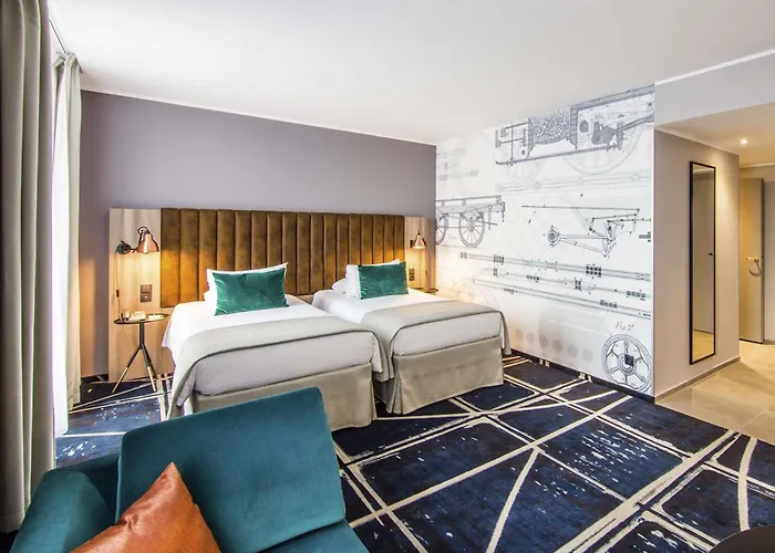 Mercure Centrum فندق بوزنان