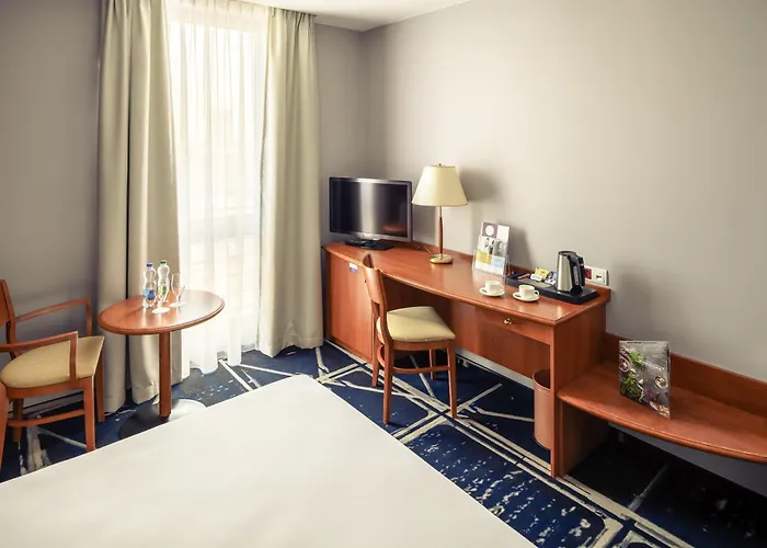 فندق Mercure Centrum 4*