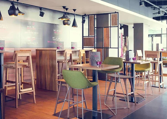 Mercure Centrum بوزنان