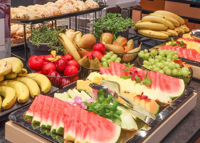 فندق Mercure Centrum بوزنان